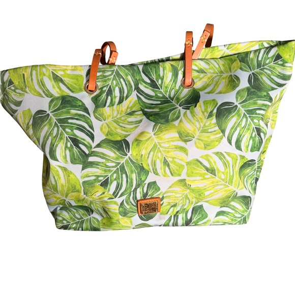 Dooney & Bourke Palm Montego Addison Medium Tote 
Made of Nylon and Leather - Picture 2 of 11